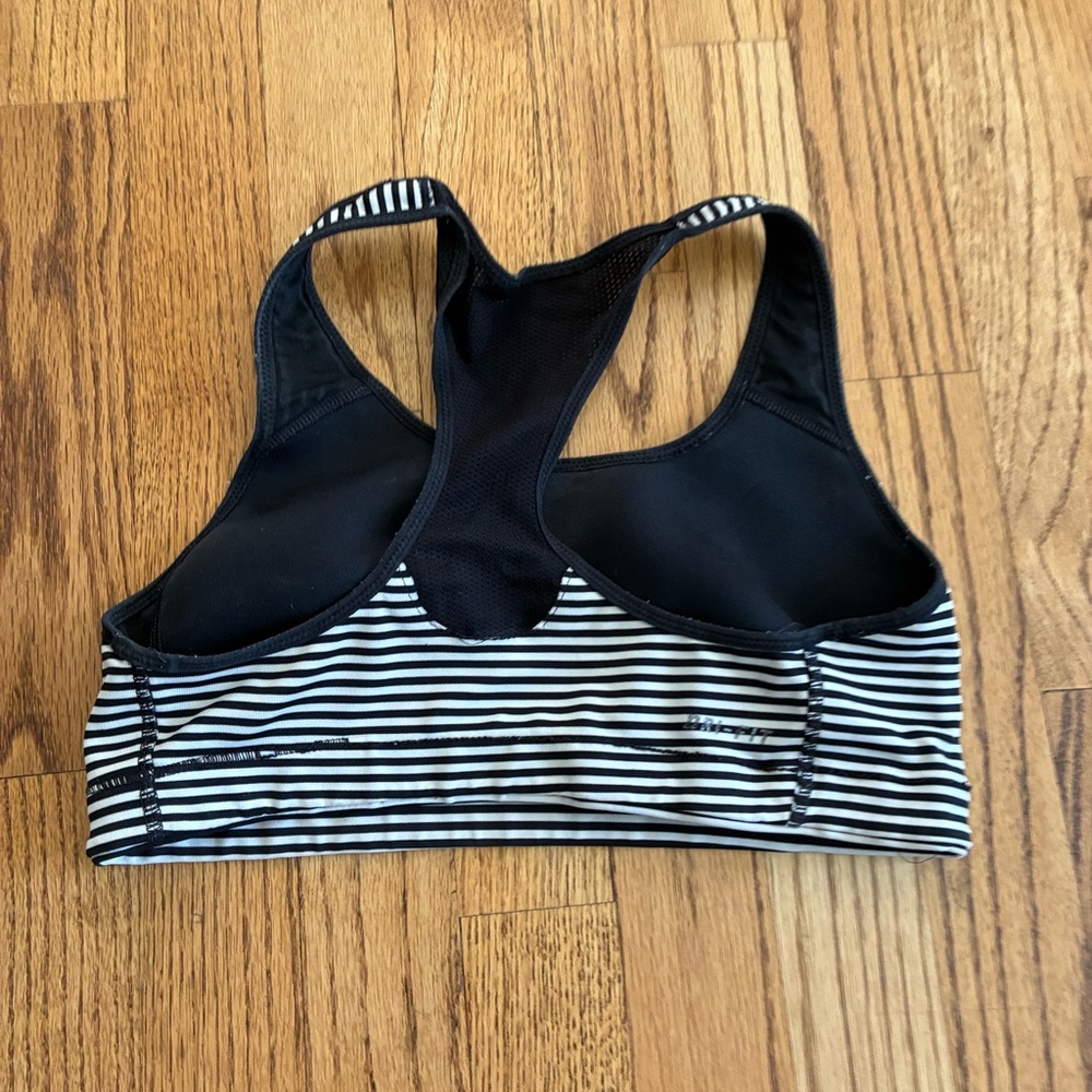 Nike Women's Striped Sports Bra in Black and White - Picture 2 of 4